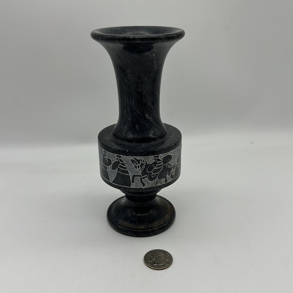 Vintage Soapstone Carved Bud/Flower Vase 7” Tall approx. weighs almost 2lbs. - Picture 5 of 9